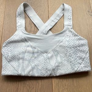 lululemon snake skin sports bra in a size 0